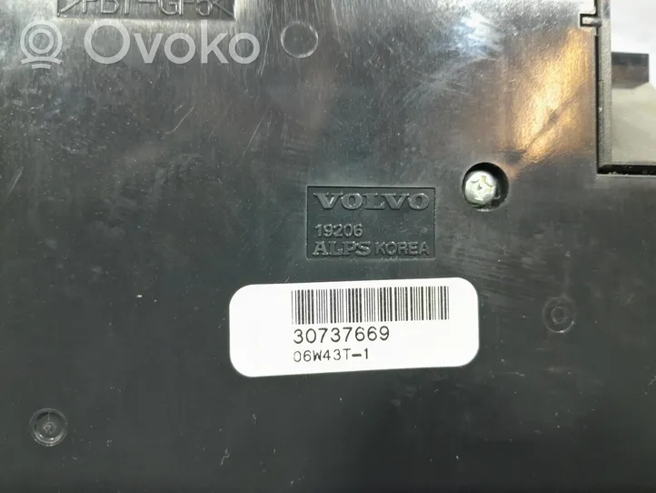 Volvo V50 Panel klimatyzacji 30737669
