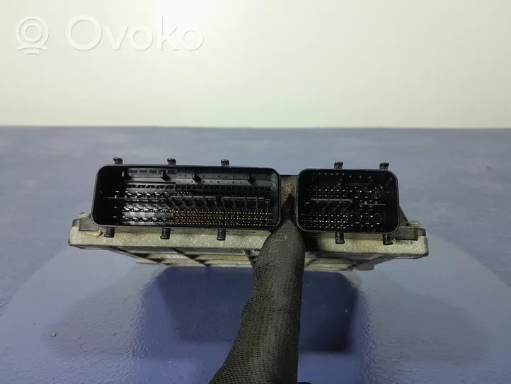 Toyota Auris 150 Unité de commande, module ECU de moteur 89661-02W20