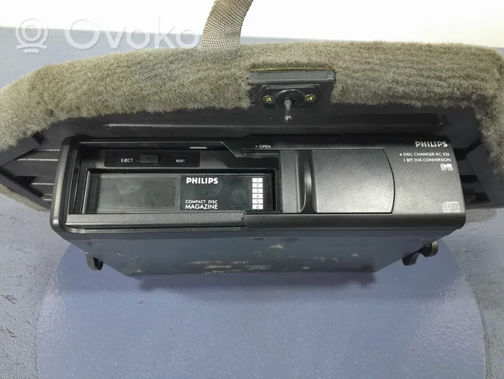 Honda Accord Unité principale radio / CD / DVD / GPS 22RC026