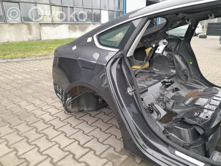 Audi A5 8T 8F Chlapacze tylne 01