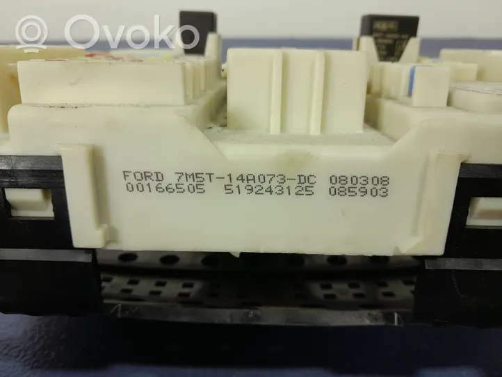 Ford Focus Fuse box set 7M5T14A073DC