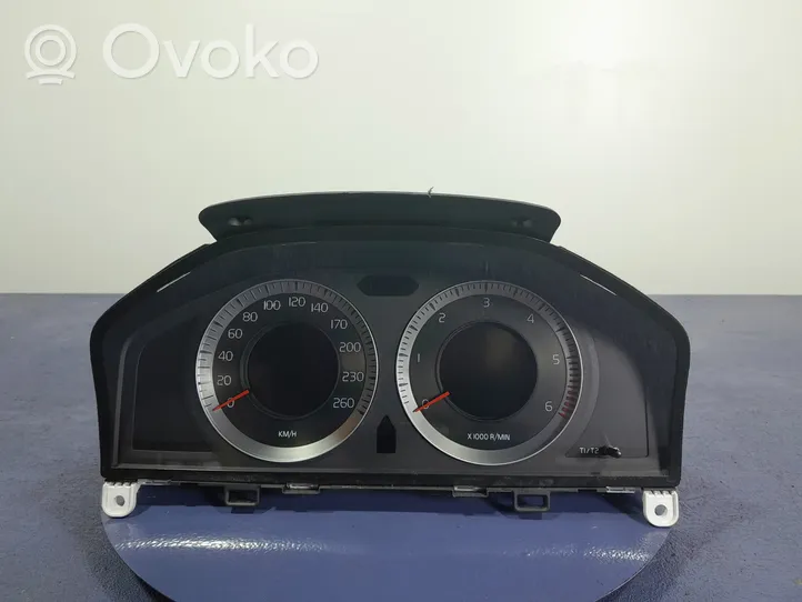 Volvo XC60 Licznik / Prędkościomierz 31270901AA