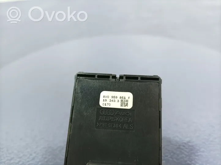 Audi Q2 - Przyciski szyb 8V0959851F