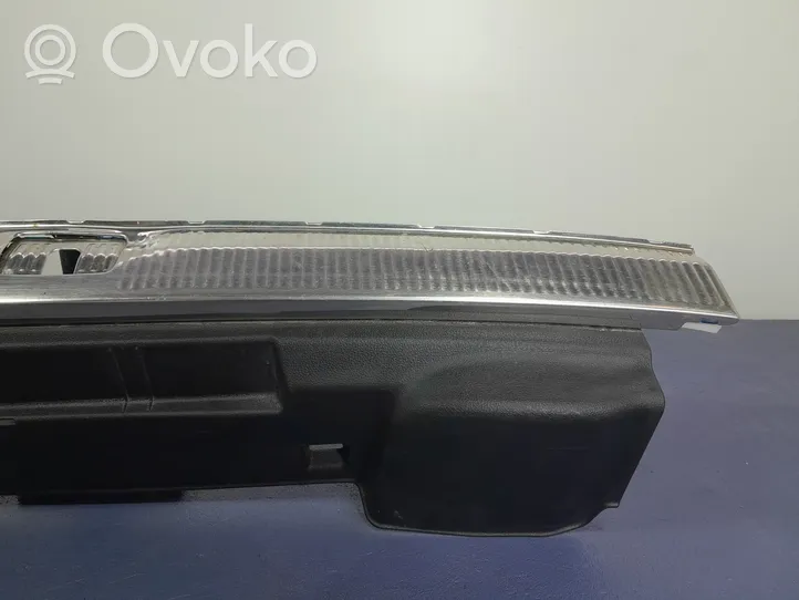 Audi Q7 4M Altro elemento di rivestimento sottoporta/montante 4M0864483B