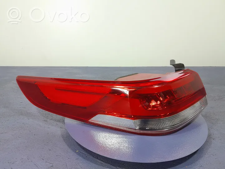 KIA Optima Lampa tylna 92401-D4