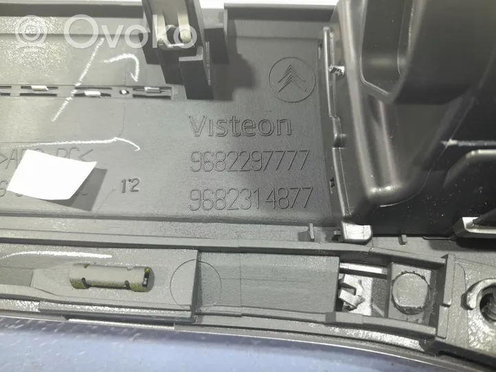 Citroen C5 Muu kynnyksen/pilarin verhoiluelementti 9682297777