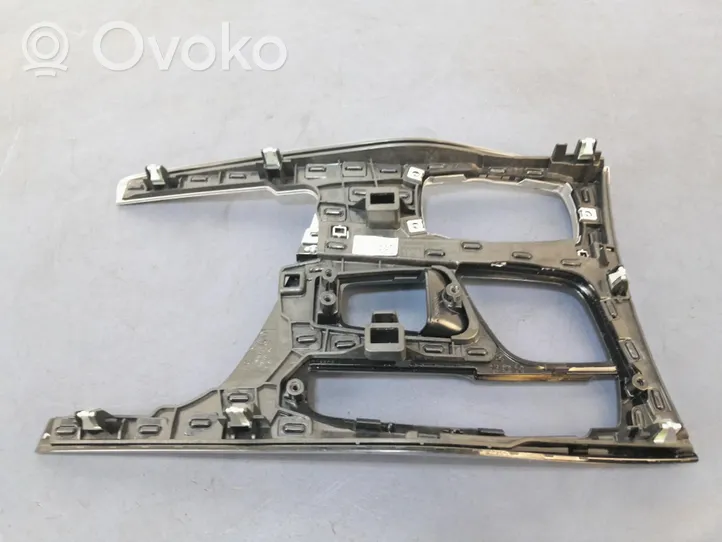 BMW 5 G30 G31 Altro elemento di rivestimento sottoporta/montante 9370804