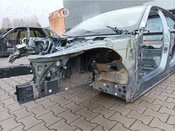 BMW 5 G30 G31 Longherone lato anteriore 