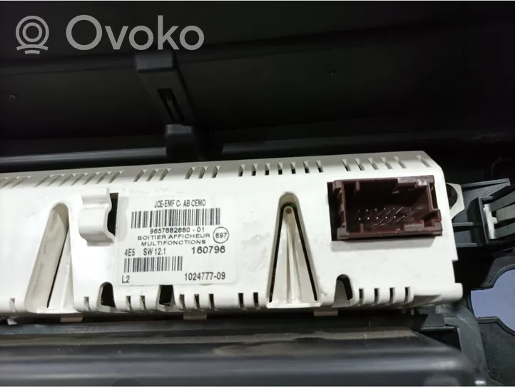 Citroen C4 I Unité principale radio / CD / DVD / GPS 9657882880