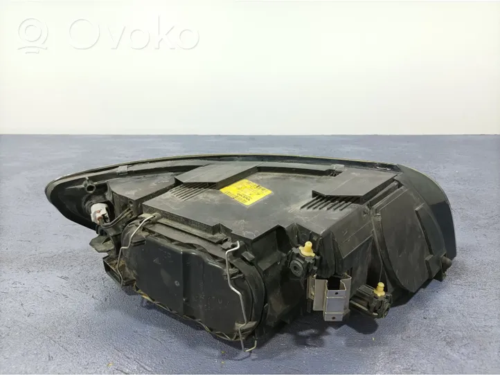 Volvo V50 Phare frontale 30698885