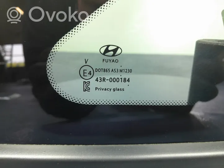 Hyundai Tucson IV NX4 Takasivuikkuna/-lasi 01