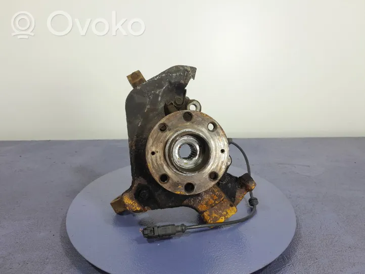 Opel Corsa D Front wheel hub spindle knuckle 01