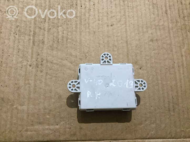 Volvo V40 Šoninių slankiojančių durų ECU modulis 31343044