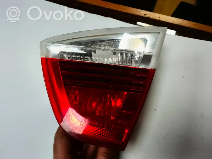 BMW 3 E90 E91 Lampy tylnej klapy bagażnika 6937460