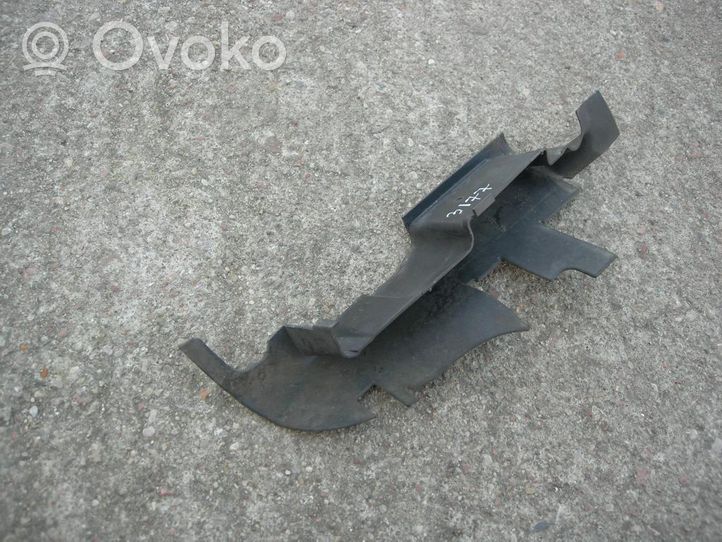 Audi A4 S4 B5 8D Wlot / Kanał powietrza intercoolera 8D0121284