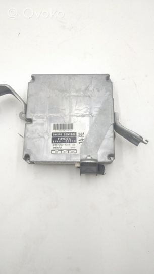 Toyota Avensis T220 Sterownik / Moduł ECU 8966105210