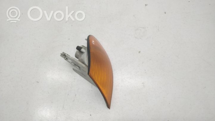 BMW 3 E46 Indicatore di direzione anteriore 63136902766