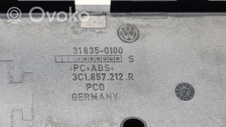 Volkswagen PASSAT B6 Boîte à gants garniture de tableau de bord 3C1857212R