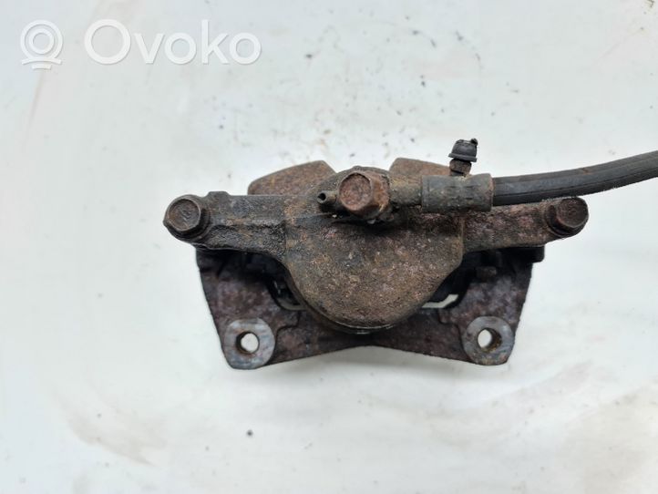 Toyota Carina T190 Zacisk hamulcowy przedni 4773020490