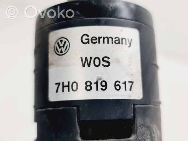 Volkswagen Touareg I Heater radiator pipe/hose 7H0819617