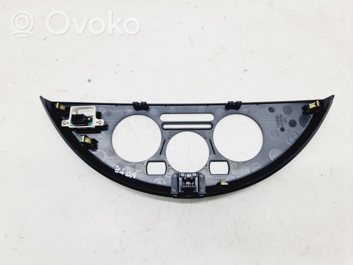 Nissan Note (E11) Console centrale, commande chauffage/clim N103453XE