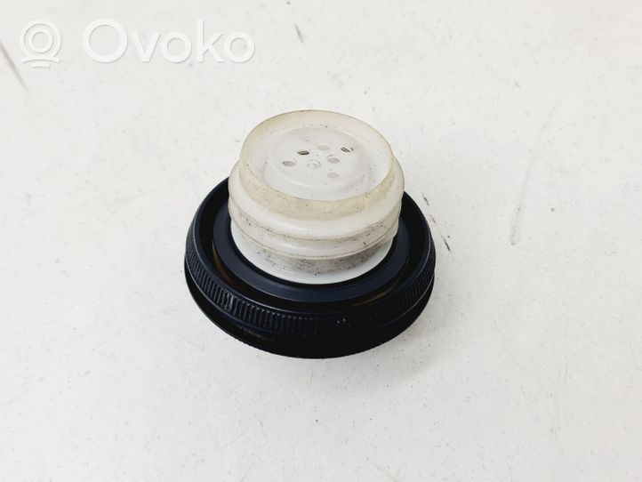 Nissan Note (E11) Fuel tank filler cap 