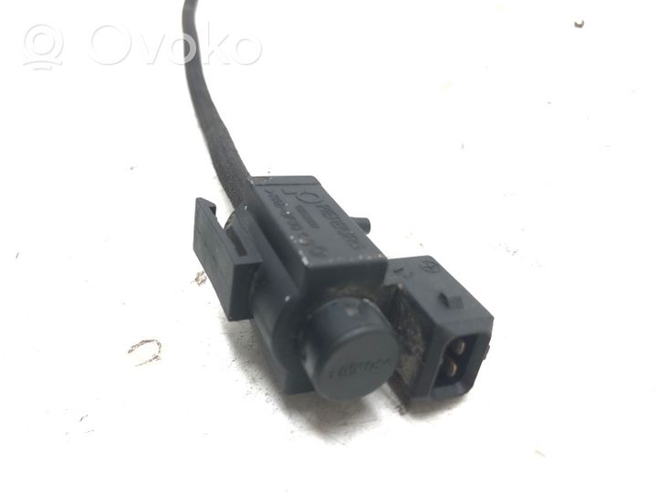 BMW X3 F25 Solenoidinis vožtuvas 70231800