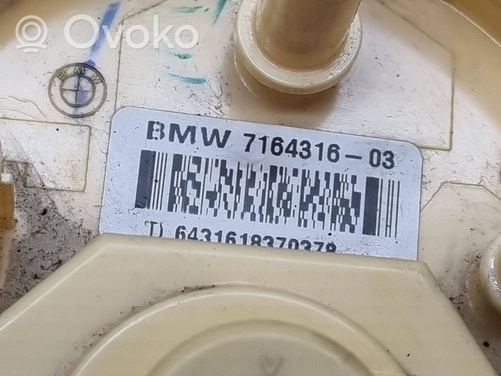 BMW X5 E70 Polttoainetason anturi 7164316