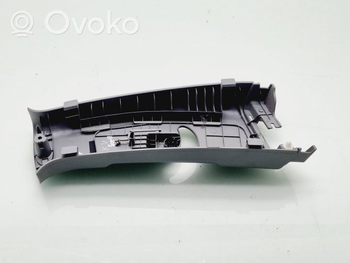 KIA Sorento Altro elemento di rivestimento sottoporta/montante 858312P000