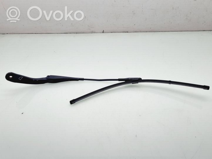 BMW 3 F30 F35 F31 Priekšējā loga tīrītājs 61617260482