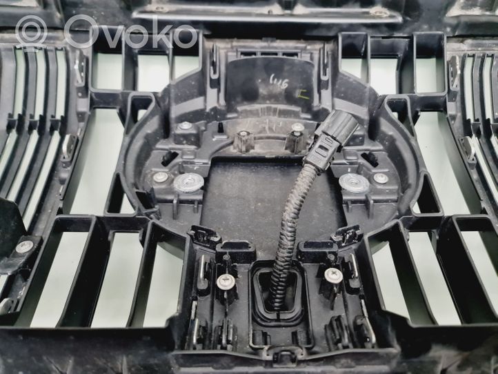 Toyota Land Cruiser (J150) Rejilla superior del radiador del parachoques delantero 5310160F10