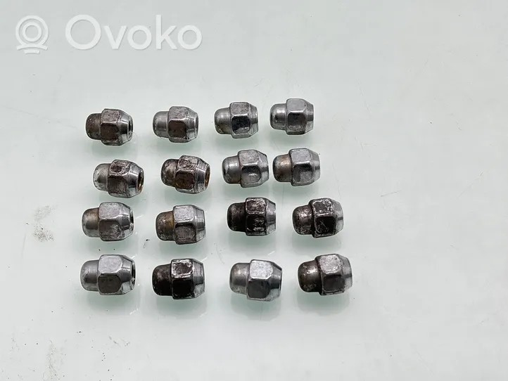 KIA Sportage Nuts/bolts 