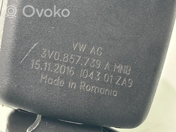 Volkswagen PASSAT B8 Klamra środkowego pasa bezpieczeństwa fotela tylnego 3V0857739A