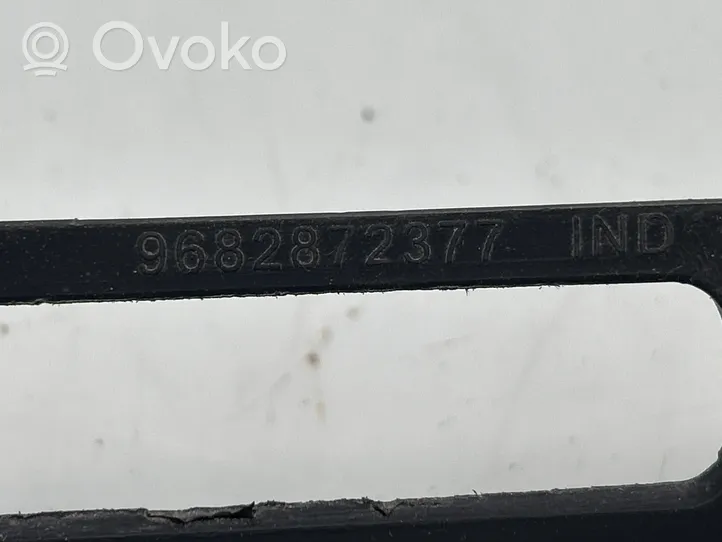 Citroen Berlingo Zaślepka / Osłona haka holowniczego tylna 9682872377