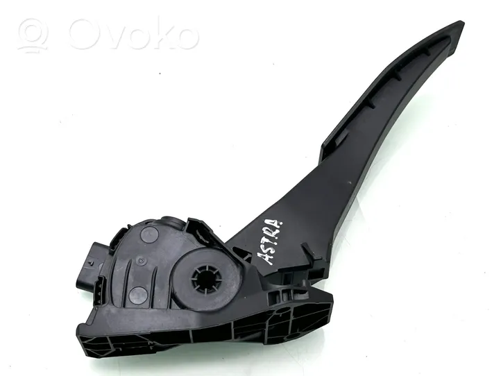 Opel Astra K Accelerator throttle pedal 13373776