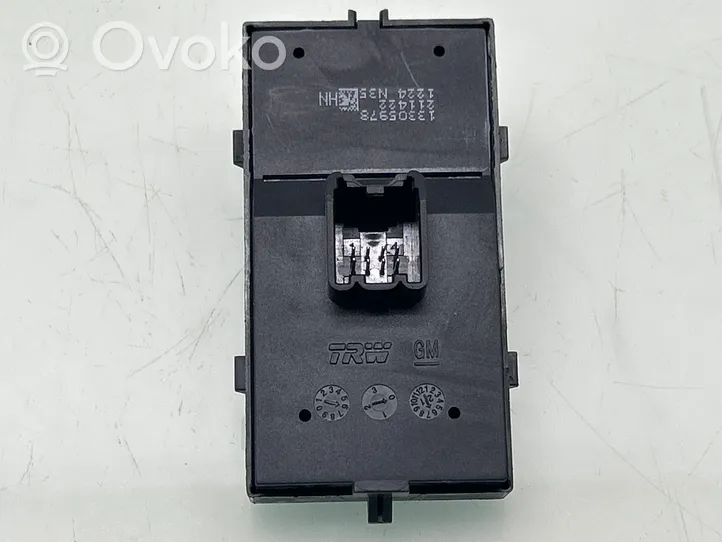 Opel Meriva B Electric window control switch 13305978