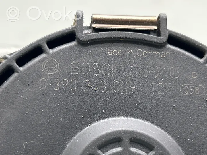 Opel Meriva B Mechanizm i silniczek wycieraczek szyby przedniej / czołowej 13250417