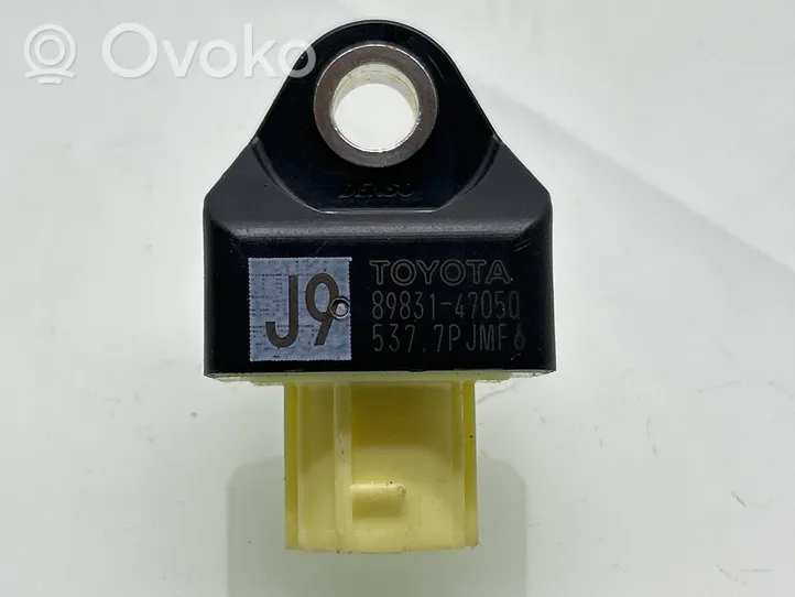 Toyota RAV 4 (XA50) Airbagsensor Crashsensor Drucksensor 8983147050