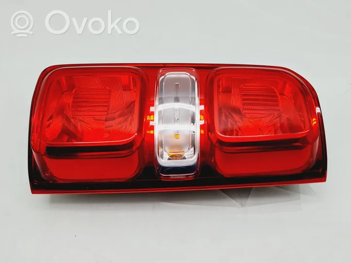 Toyota Proace Lampa tylna 9808243080