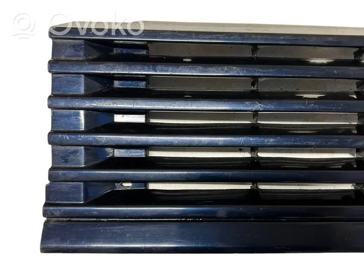 Land Rover Range Rover P38A Grille calandre supérieure de pare-chocs avant BTR5332