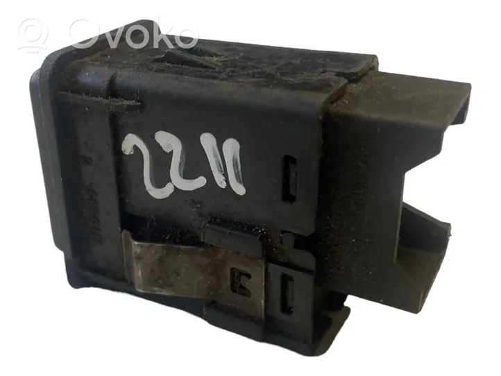 Rover 214 - 216 - 220 Schalter Warnblinkanlage M10585