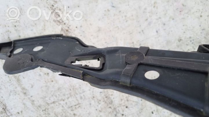 Volvo V60 Staffa del pannello di supporto del radiatore parte superiore 31416114AA