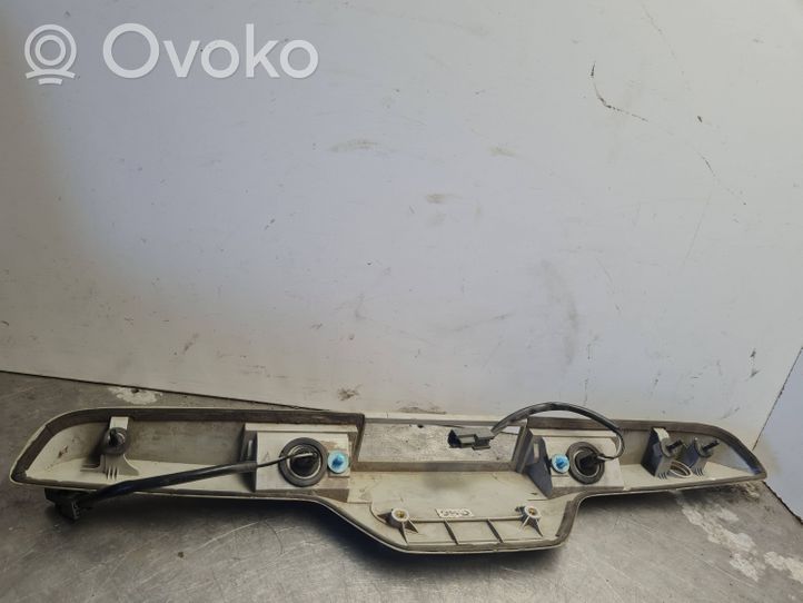 KIA Sportage Bagāžnieka numura zīmes apgaismojuma līste 925011E0