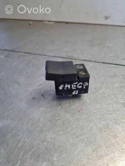 Opel Omega B1 Fog light switch 90336300