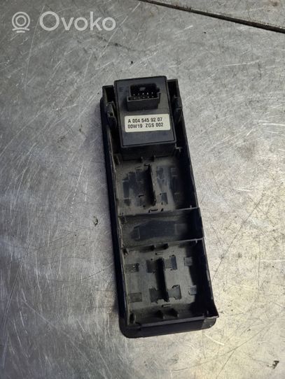 Mercedes-Benz Sprinter W901 W902 W903 W904 Interruptor del espejo lateral A0045459207