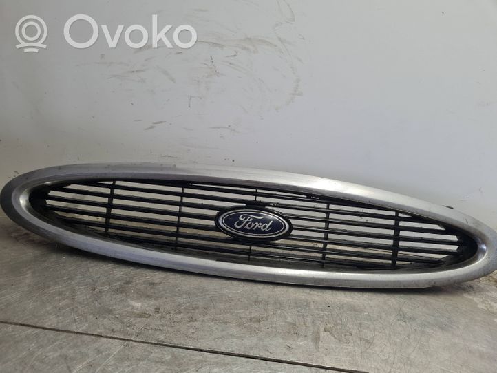 Ford Mondeo MK I Priekšējais režģis 96BG8A133