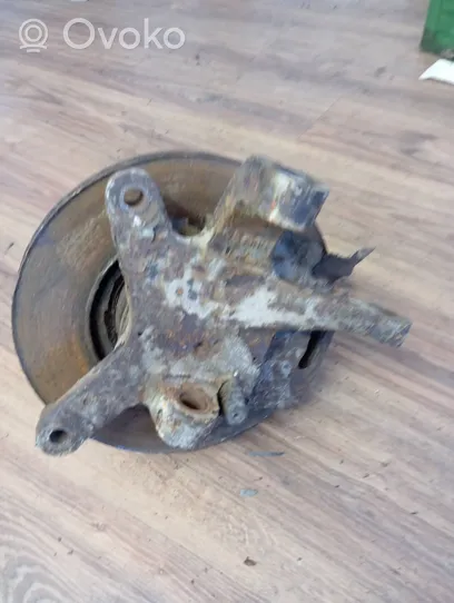 Iveco Daily 35.8 - 9 Front wheel hub 