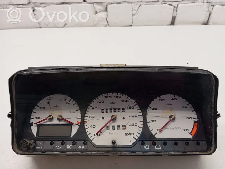 Volkswagen PASSAT B3 Speedometer (instrument cluster) 357919033D