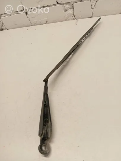 Volkswagen Transporter - Caravelle T4 Rear wiper blade arm 701955707