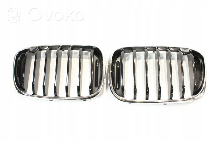 BMW X3 G01 Grille calandre supérieure de pare-chocs avant 